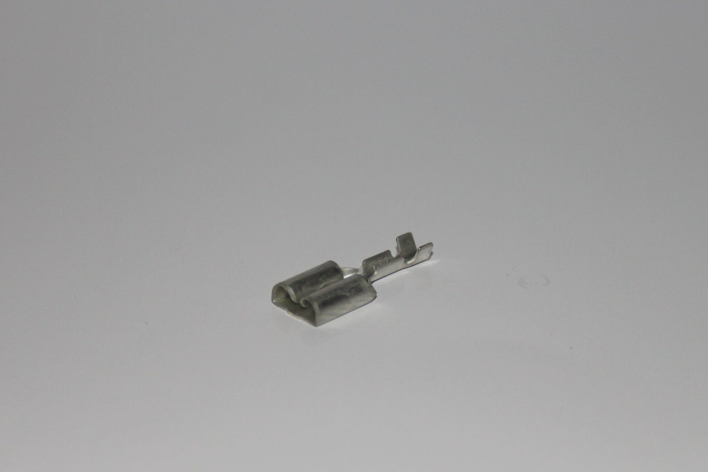 82998–12060 Toyota Terminal